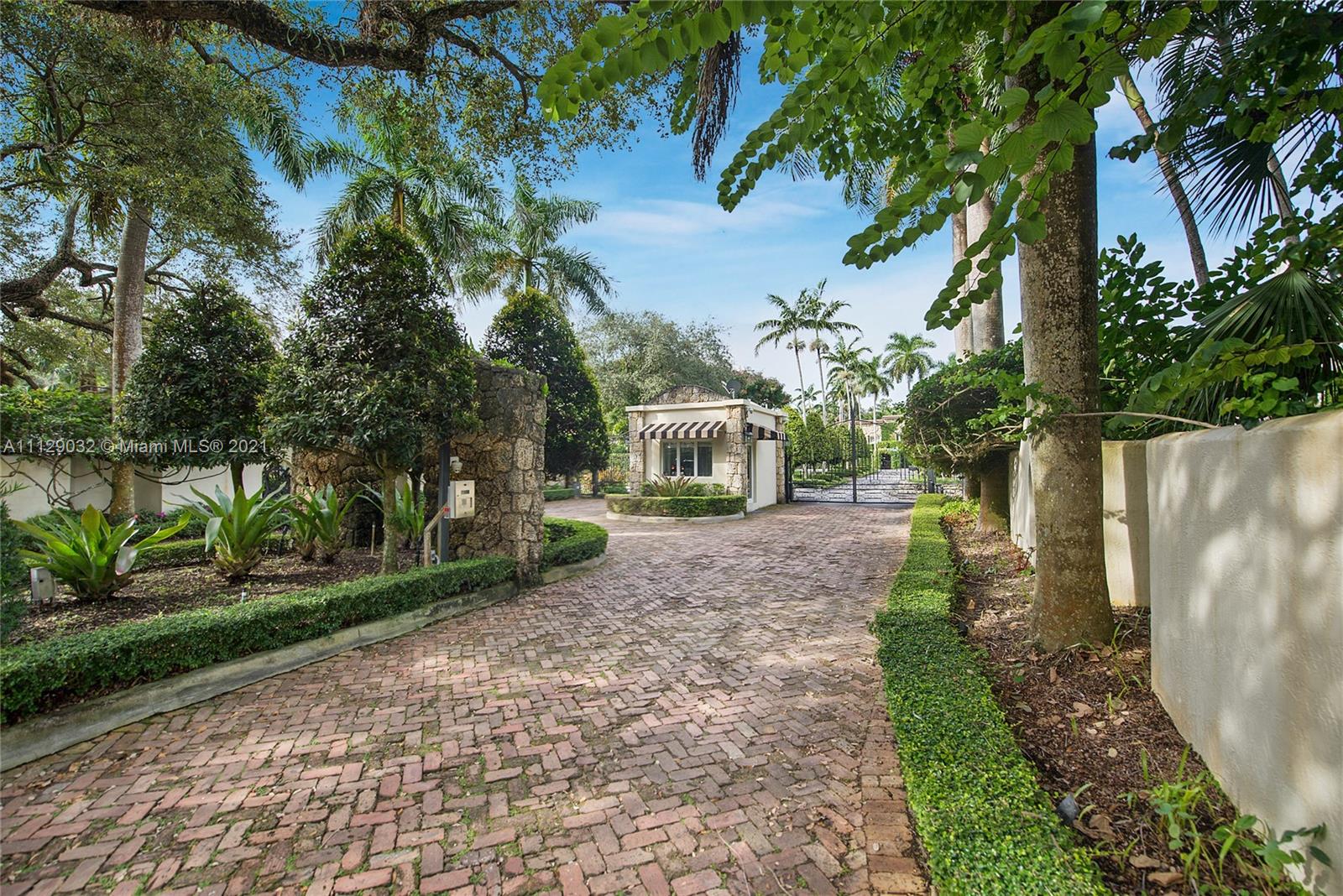 STONEGATE - Residential