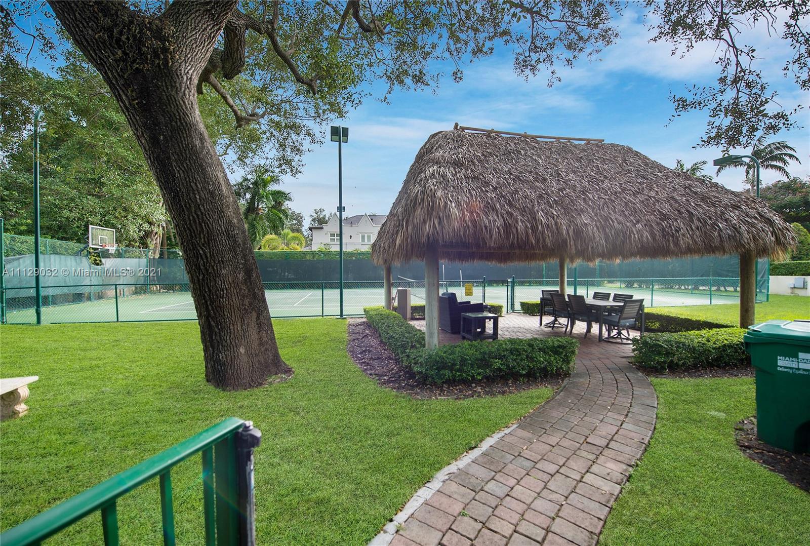 STONEGATE - Residential