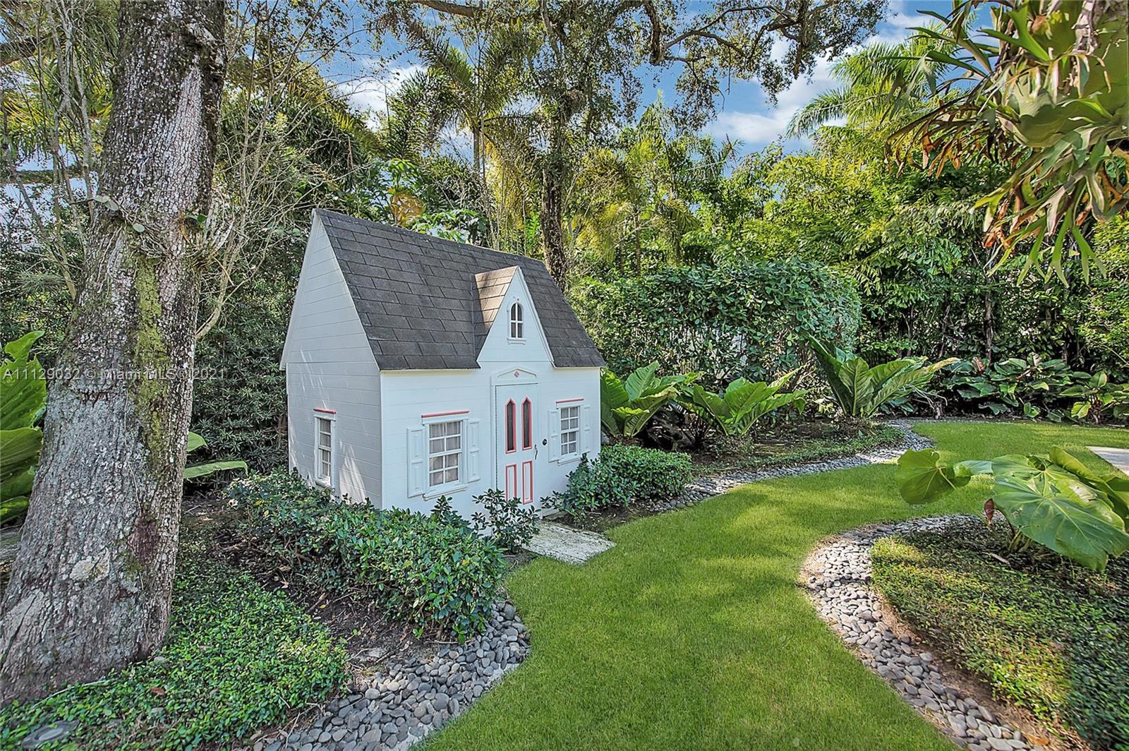 STONEGATE - Residential