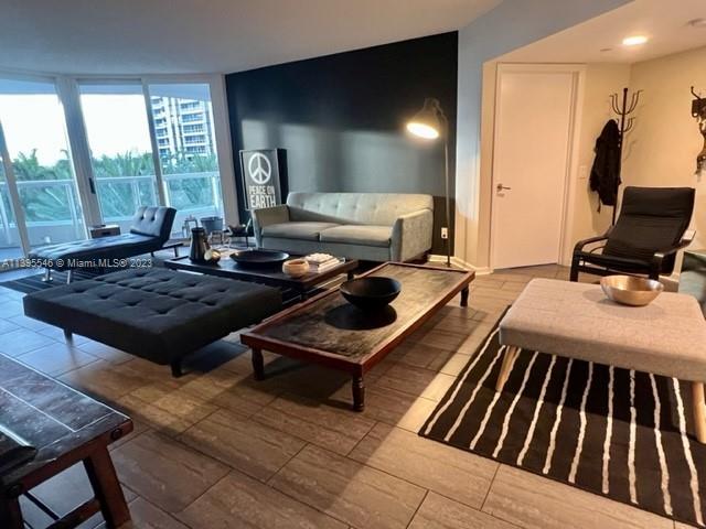 Rental Property at 21055 Yacht Club Dr 606, Aventura, Miami-Dade County, Florida - Bedrooms: 3 
Bathrooms: 2  - $8,900 MO.