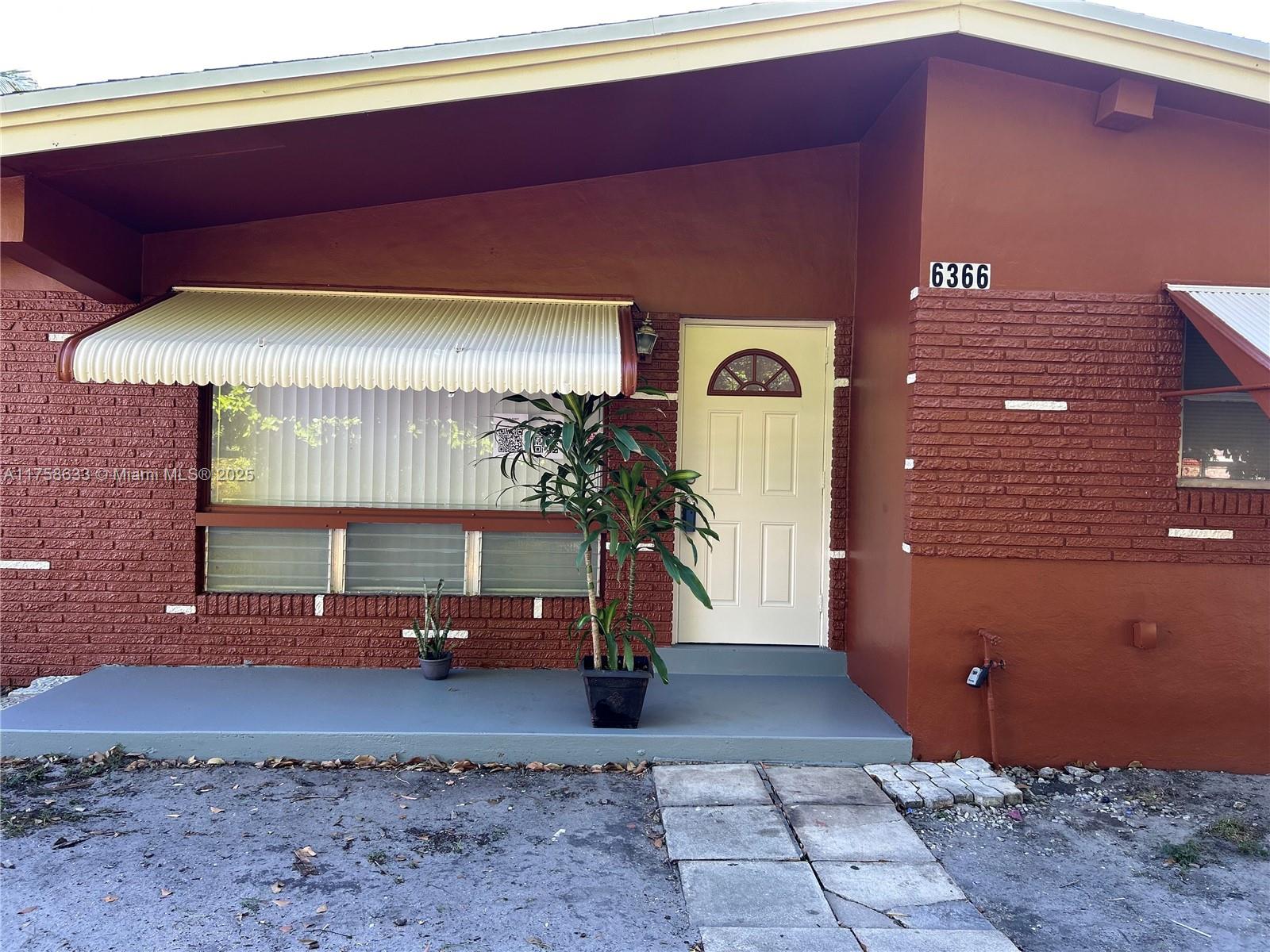 Property for Sale at 6366 Dewey St, Hollywood, Broward County, Florida - Bedrooms: 3 
Bathrooms: 2  - $424,000