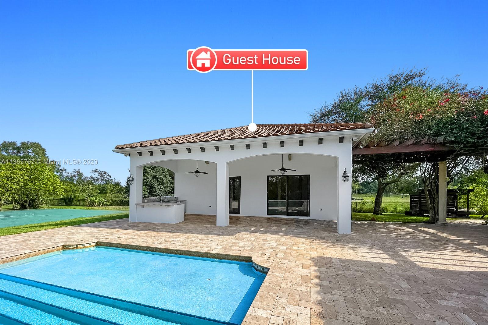 ROLLING OAKS ESTATES - Residential