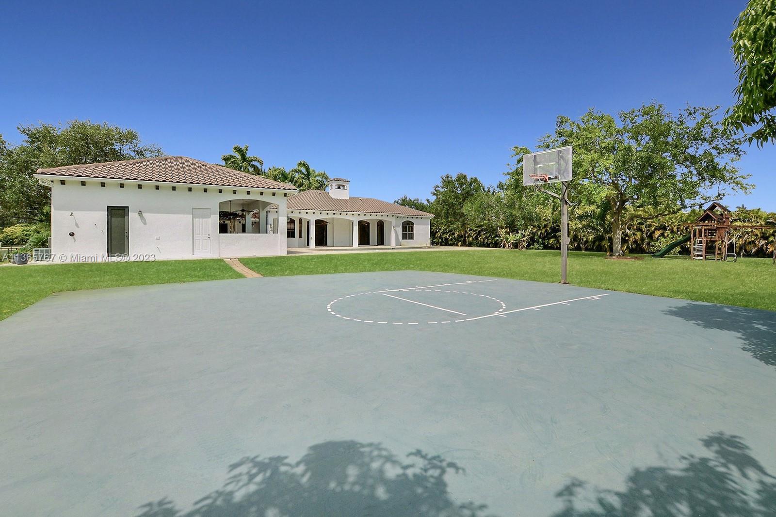 ROLLING OAKS ESTATES - Residential