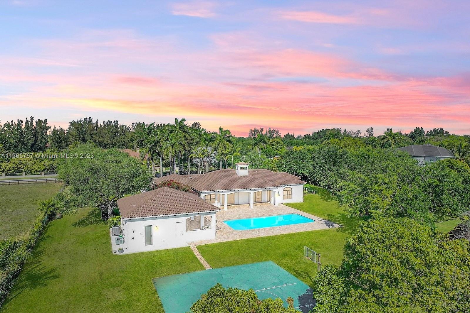 ROLLING OAKS ESTATES - Residential