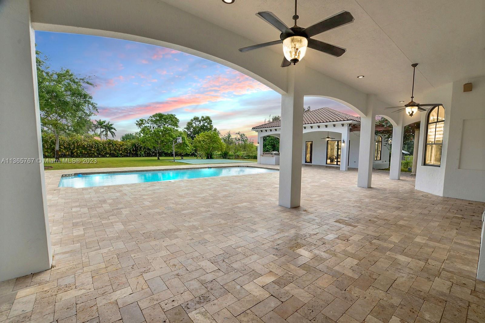 ROLLING OAKS ESTATES - Residential