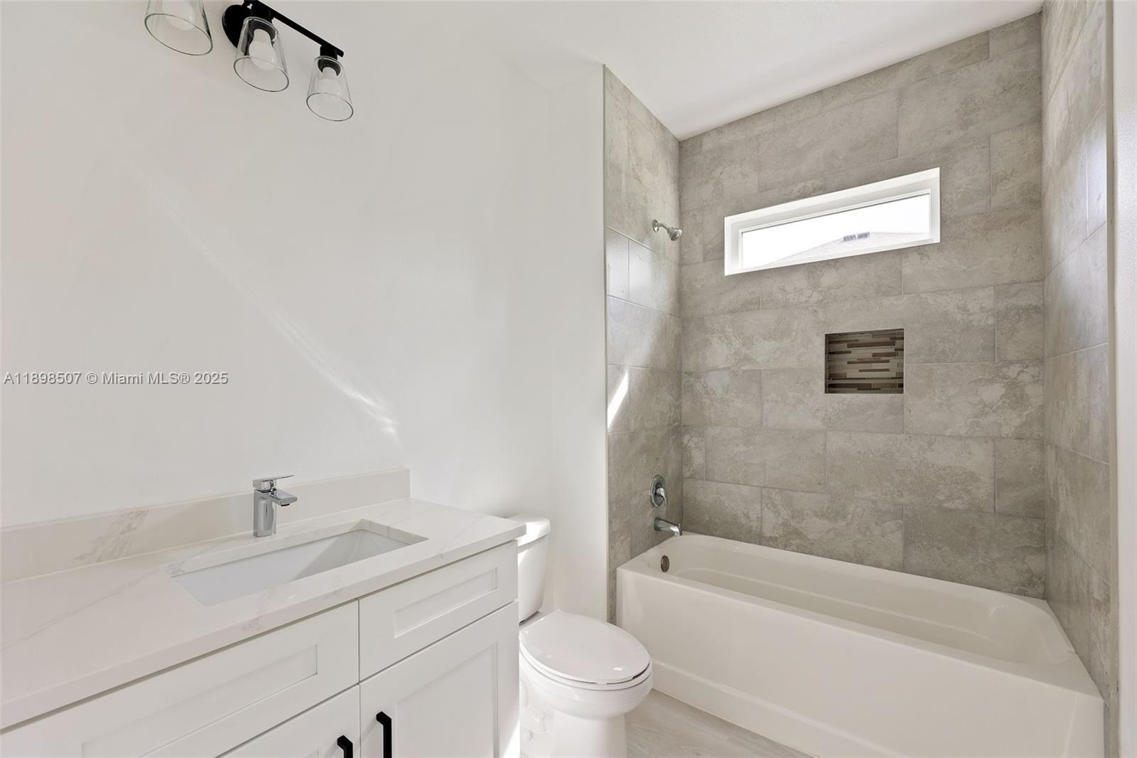 PORT MALABAR - Residential Lease