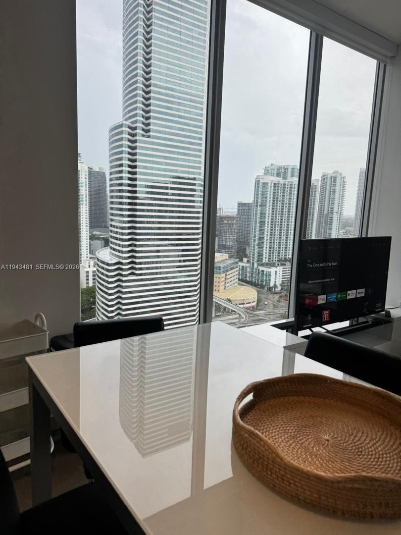 CENTRO CONDO - Residential Lease