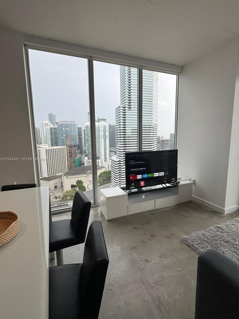 CENTRO CONDO - Residential Lease