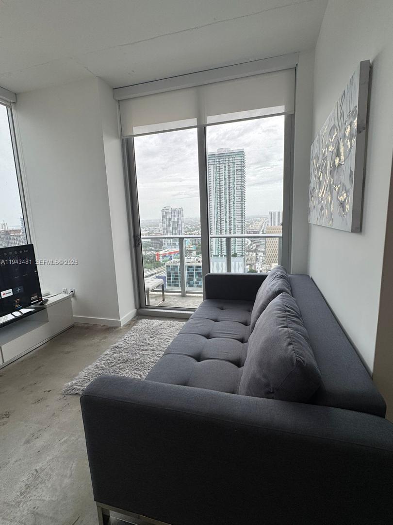 CENTRO CONDO - Residential Lease