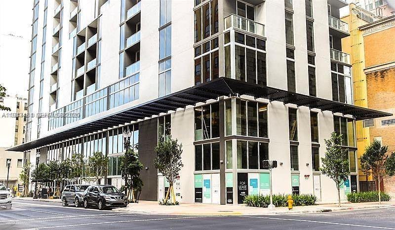 CENTRO CONDO - Residential Lease