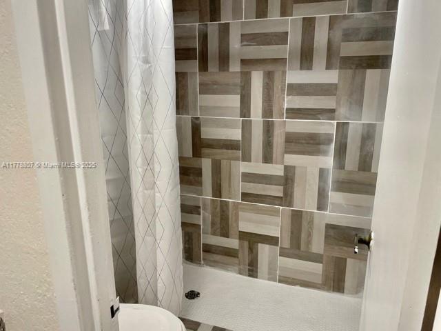 TREE GARDEN CONDO - Residential