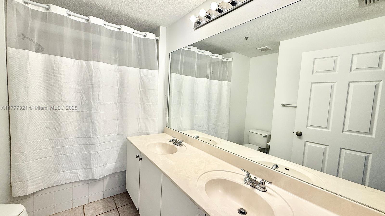 VILLAGE AT ABACOA CONDO - Residential Lease