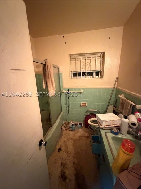 Tiny photo for 16225 NE 2nd Ave, Miami, FL 33162 (MLS # A12042285)