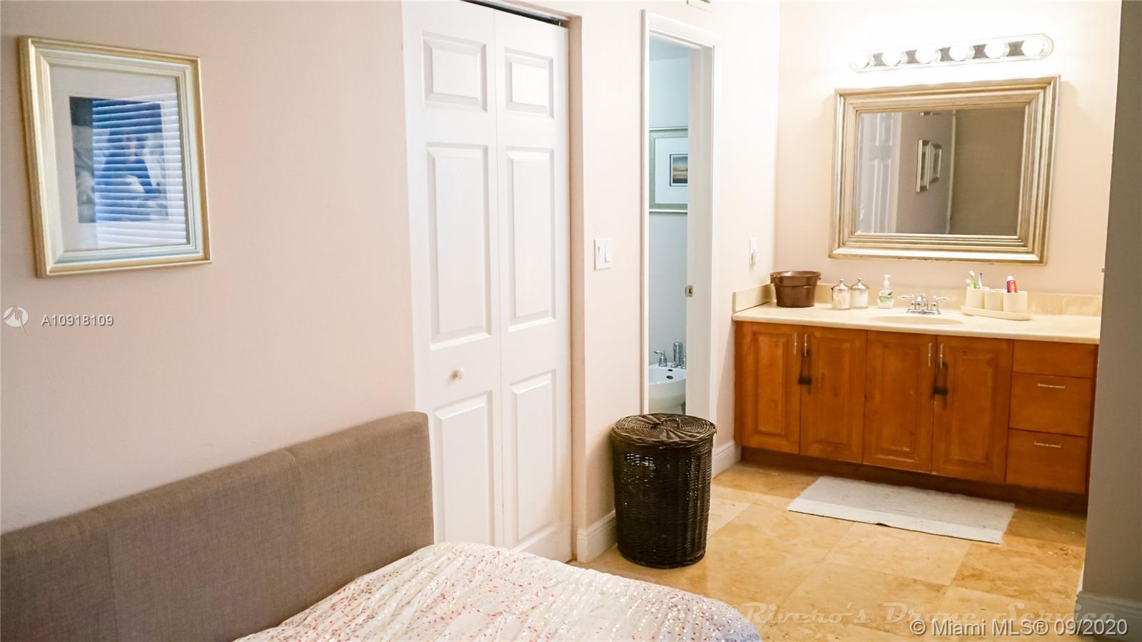 GABLES SOUTH CONDO - Residential