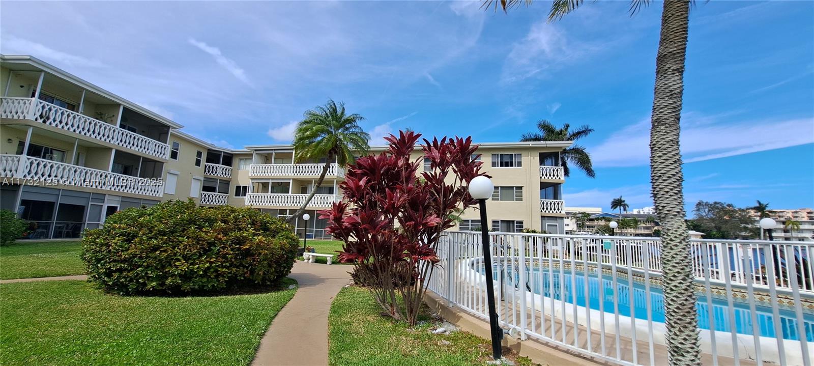CRYSTAL COVE CONDO - Residential