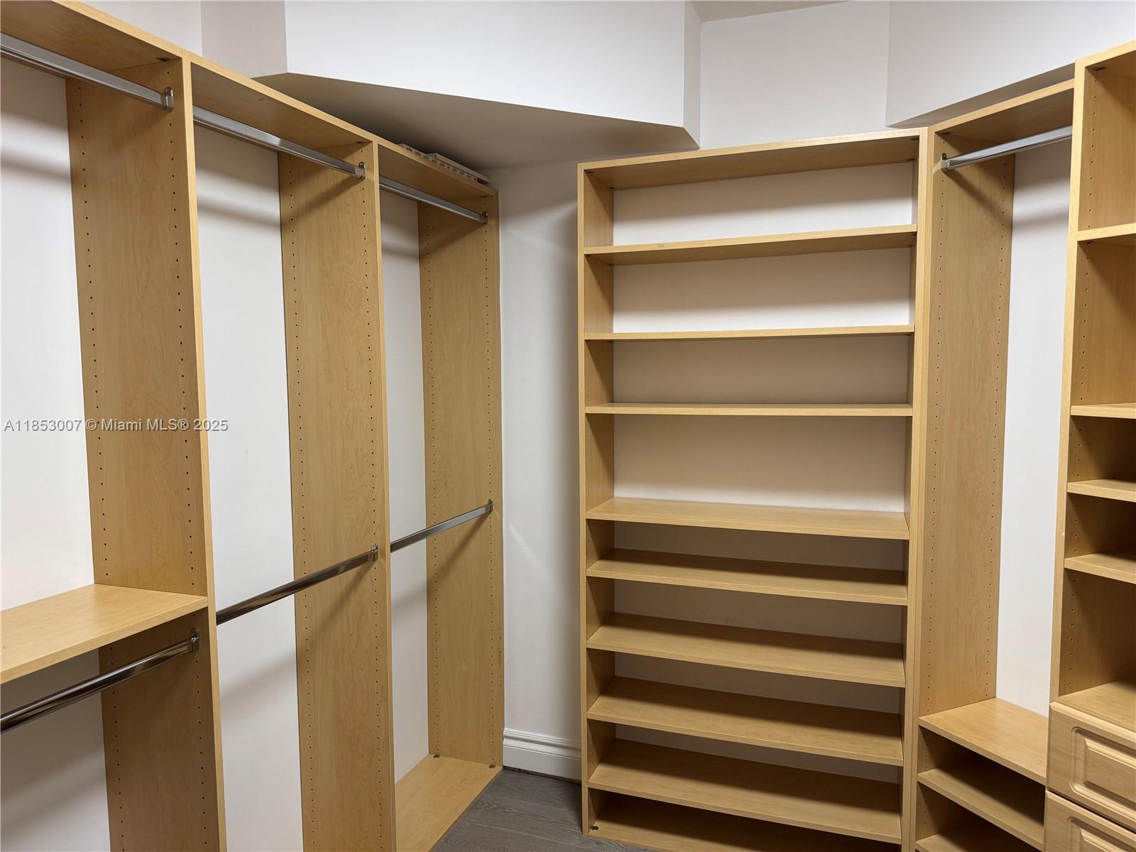 2600 ISL BLVD WILLIAMS IS - Residential Lease