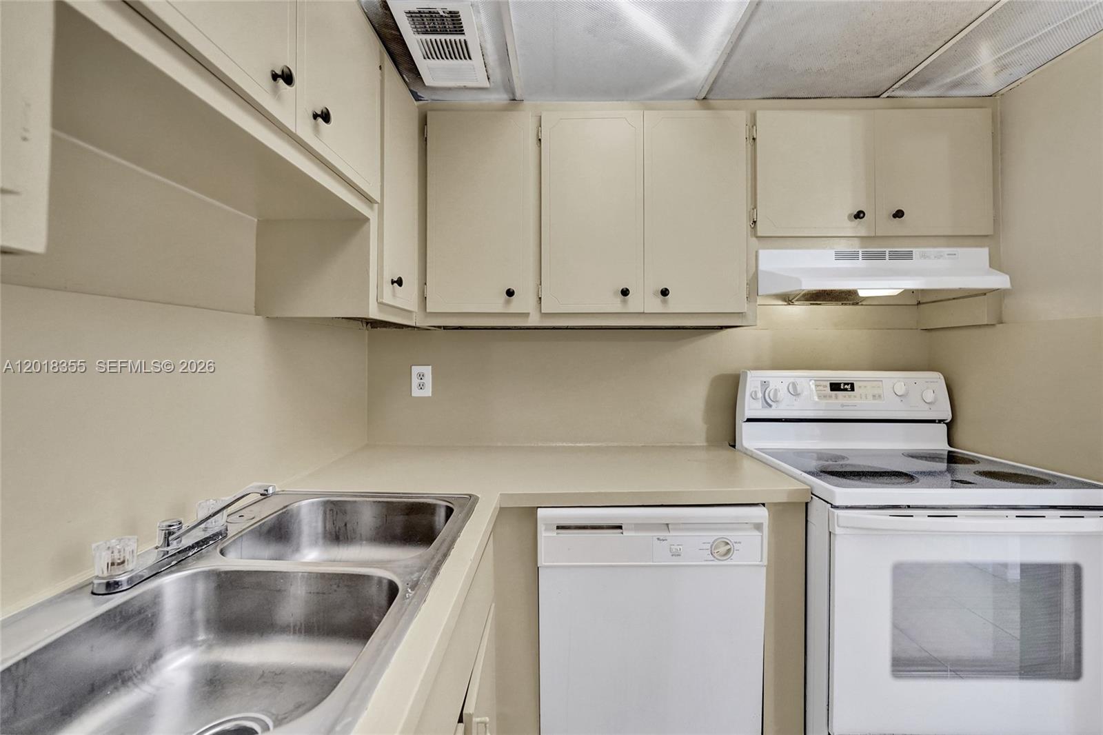 VILLAS AT CORAL SPRINGS - Residential