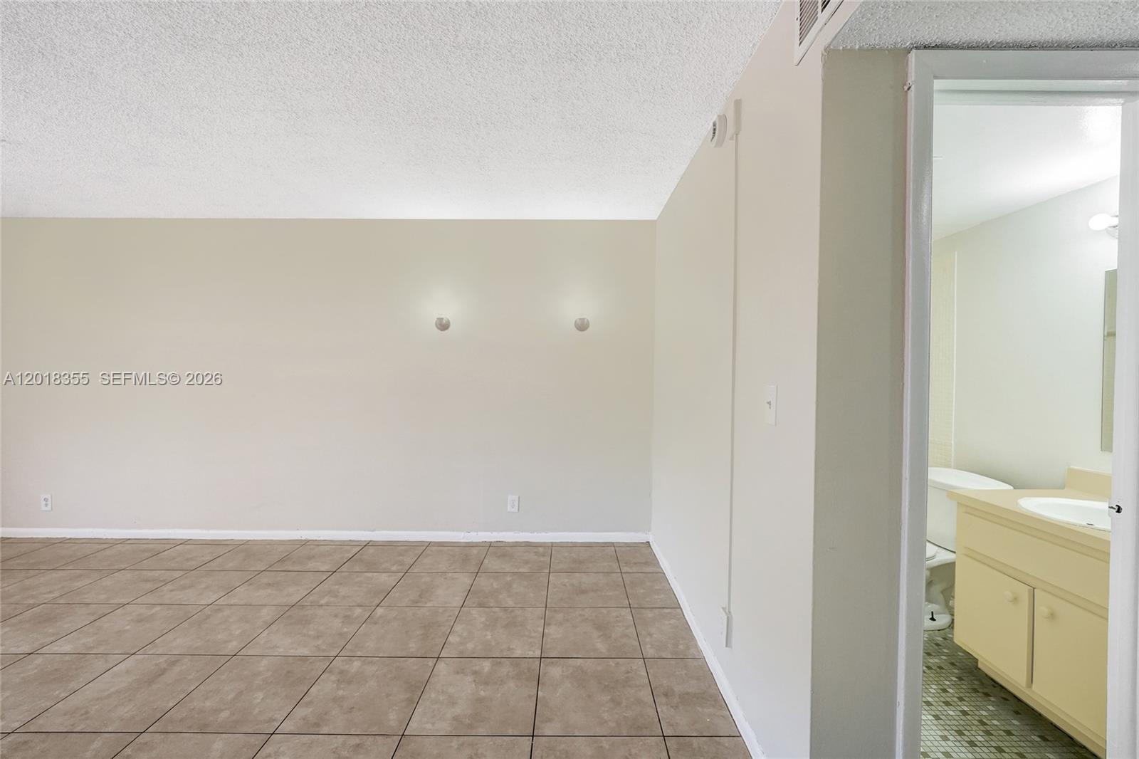 VILLAS AT CORAL SPRINGS - Residential