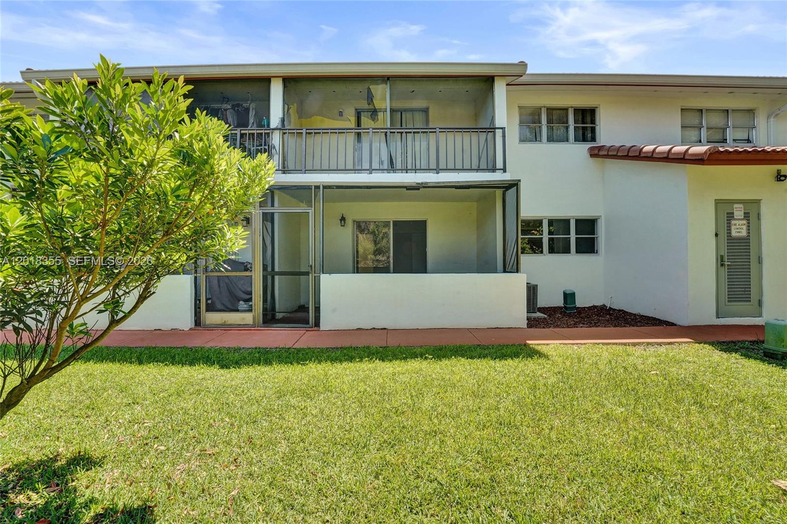 VILLAS AT CORAL SPRINGS - Residential