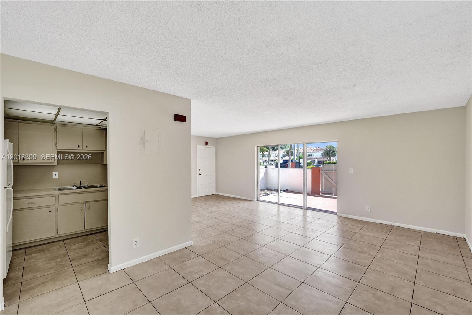 VILLAS AT CORAL SPRINGS - Residential