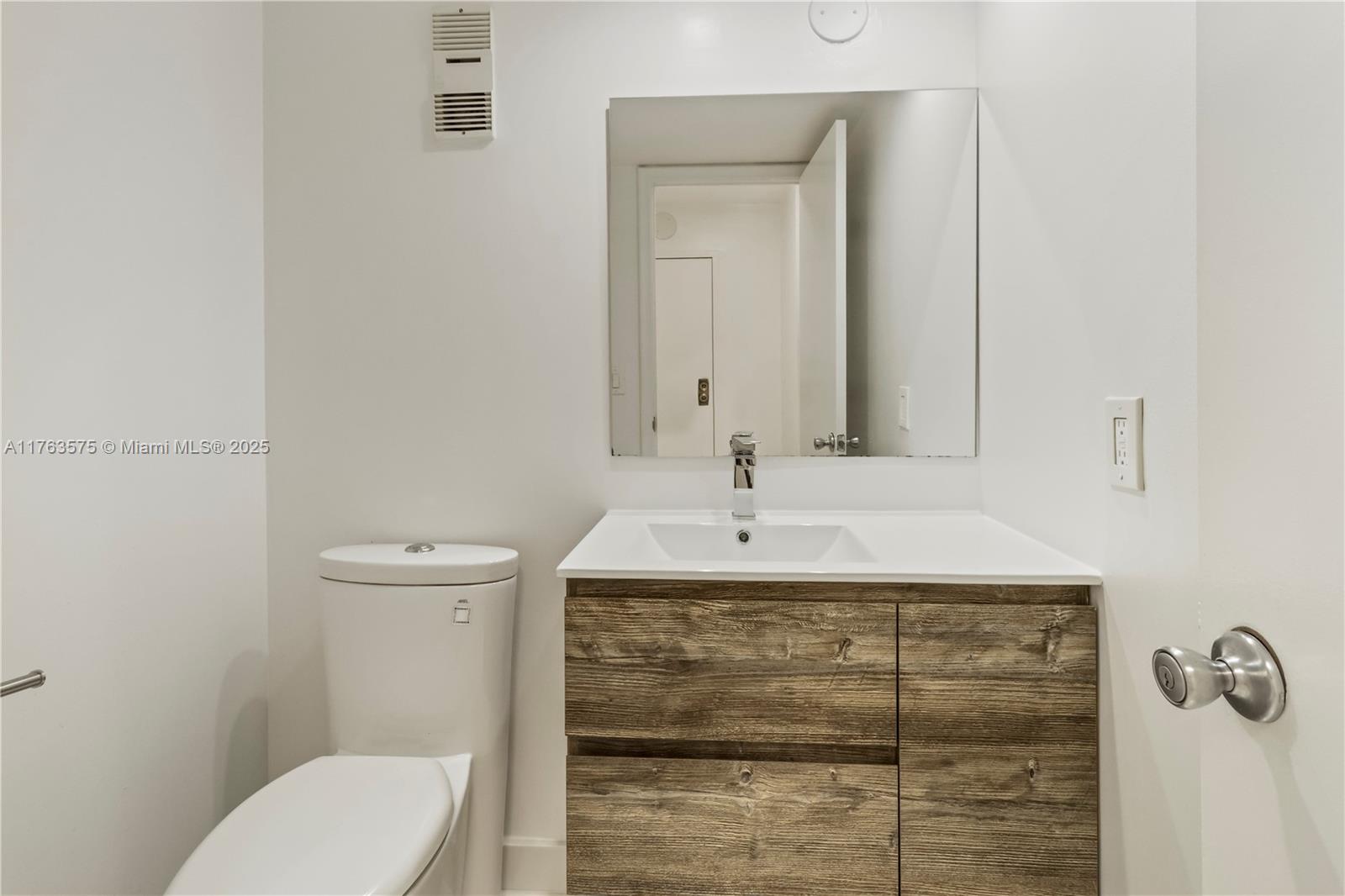 AMBASSADORS V NORTH CONDO - Residential