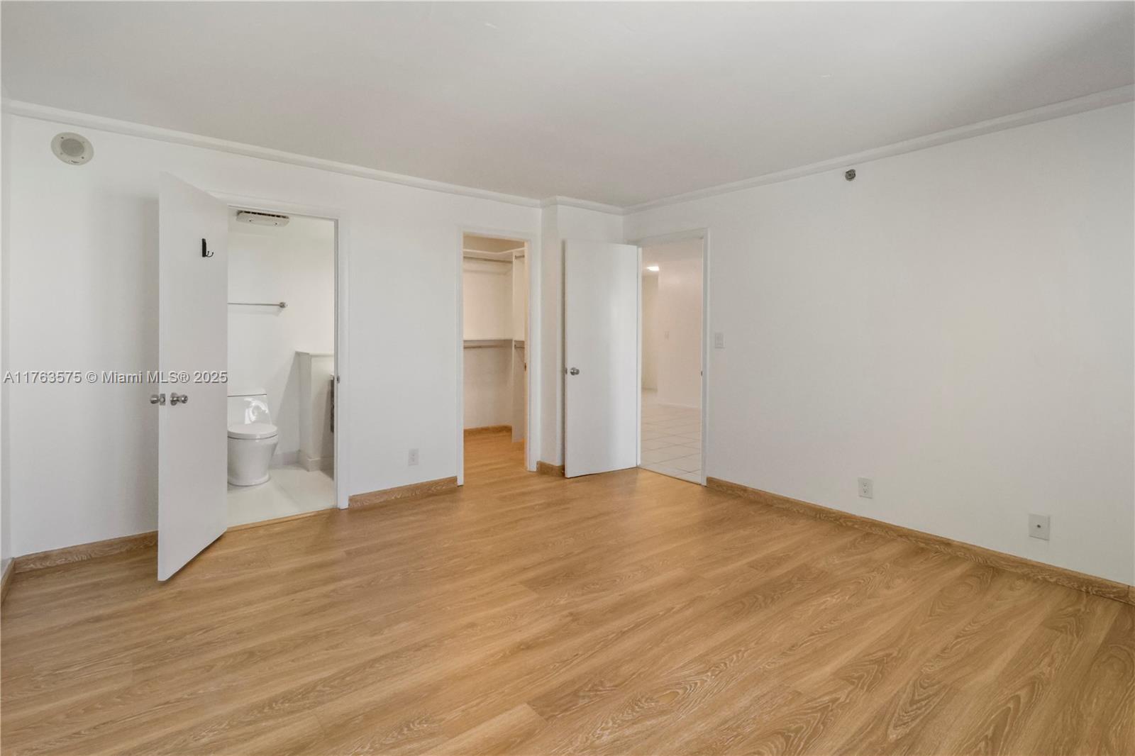 AMBASSADORS V NORTH CONDO - Residential