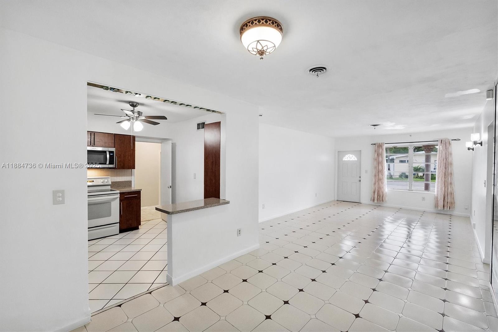 280 NE 172nd St