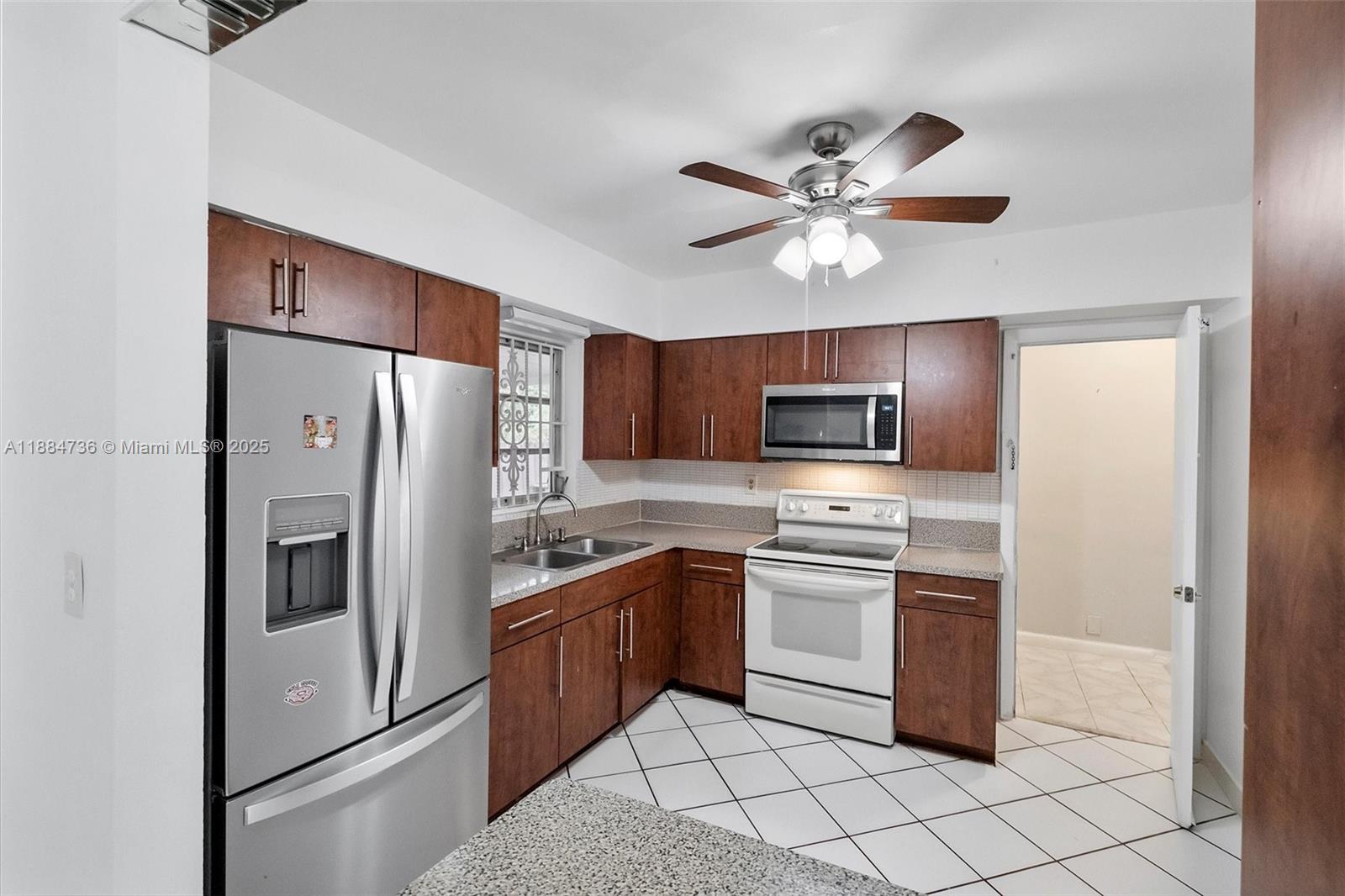 280 NE 172nd St