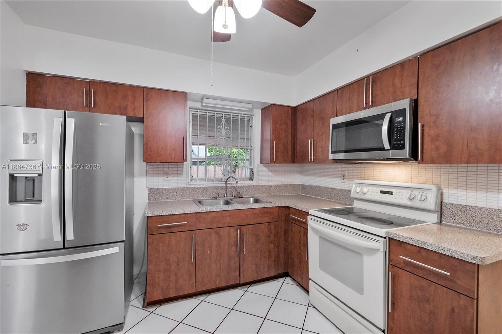 280 NE 172nd St