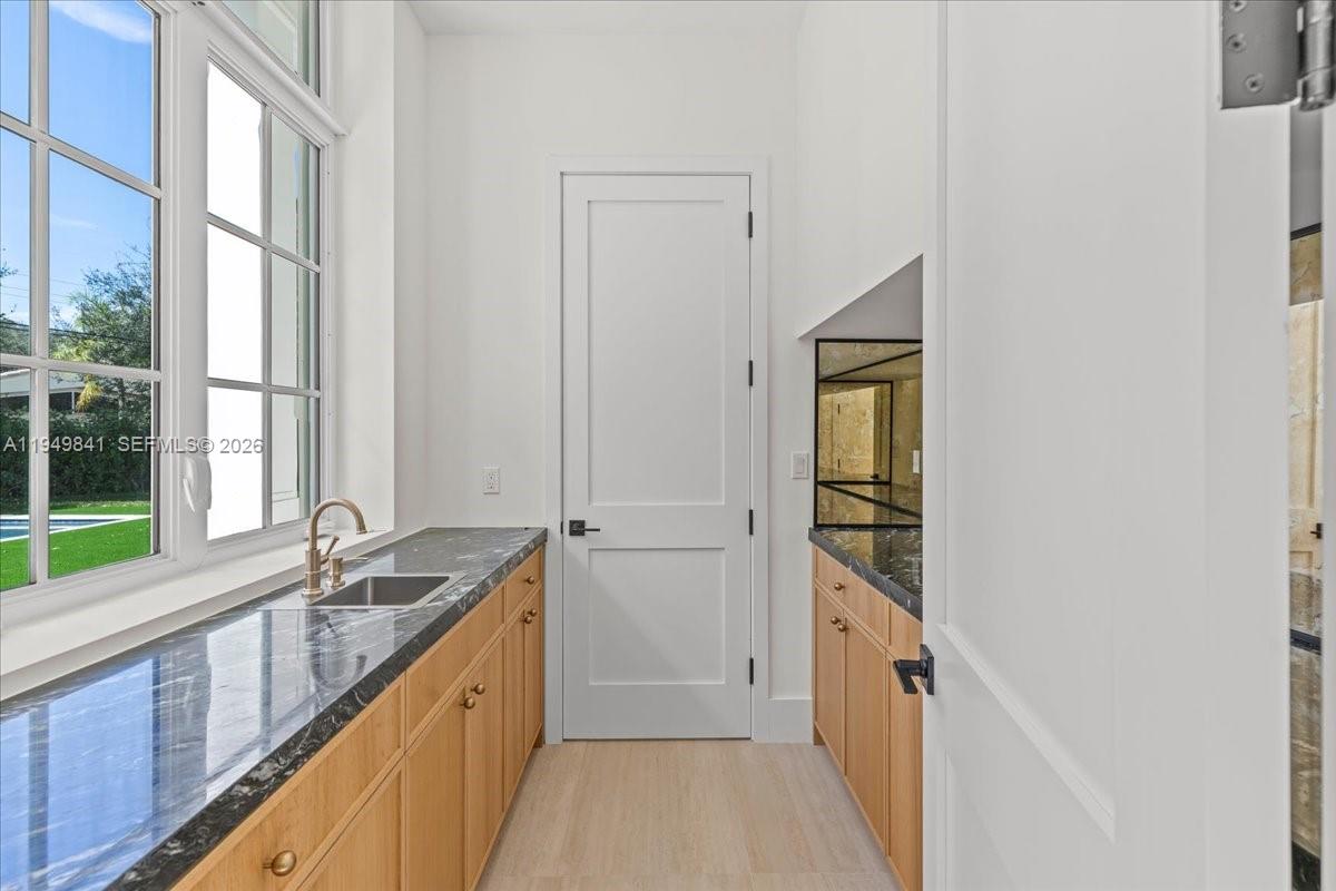 POINSETTIA ESTATES - Residential