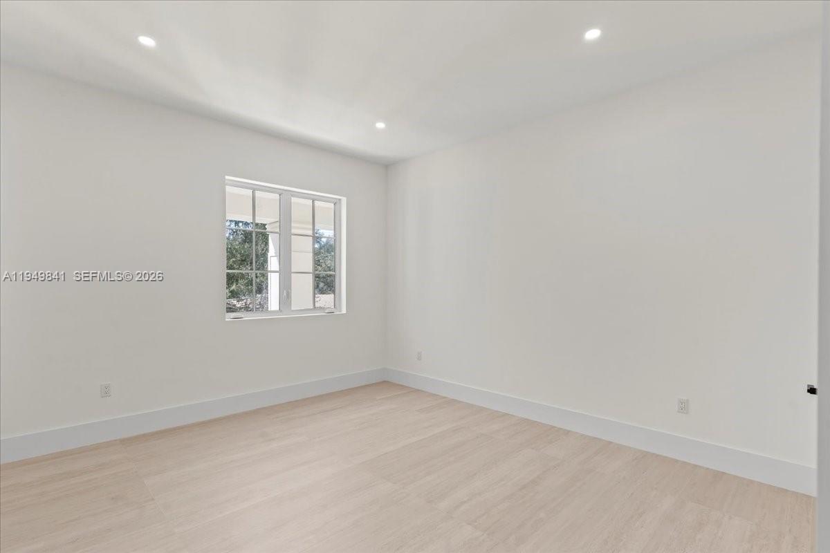 POINSETTIA ESTATES - Residential