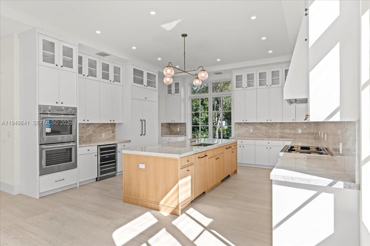 POINSETTIA ESTATES - Residential