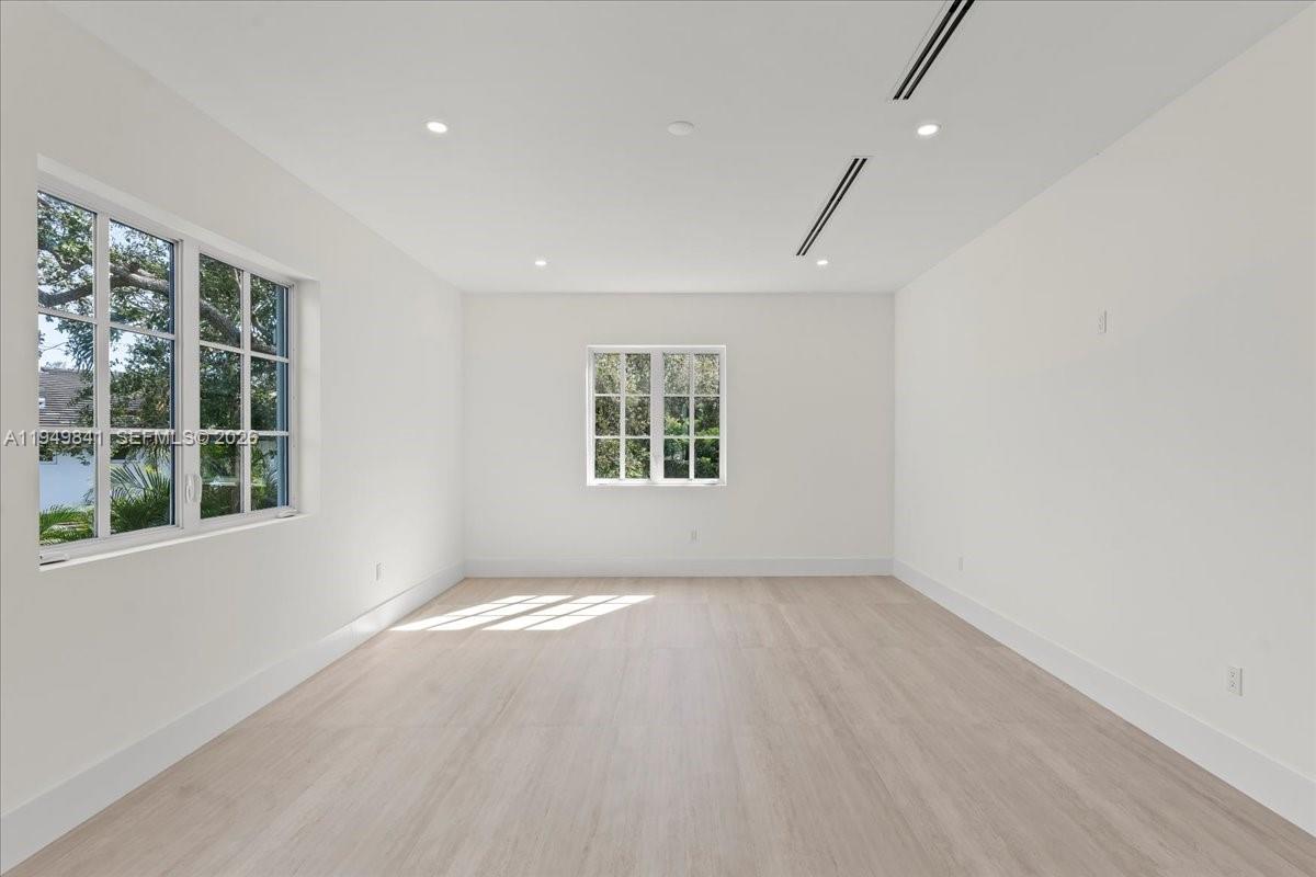 POINSETTIA ESTATES - Residential