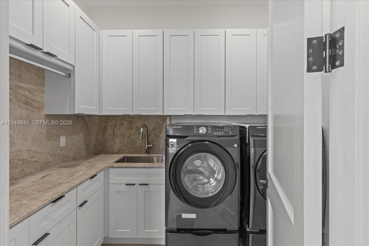 POINSETTIA ESTATES - Residential