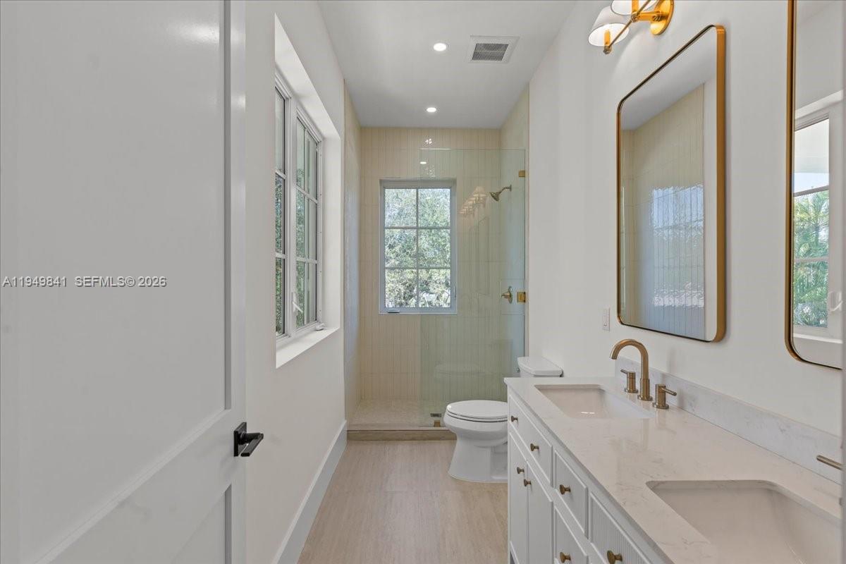 POINSETTIA ESTATES - Residential