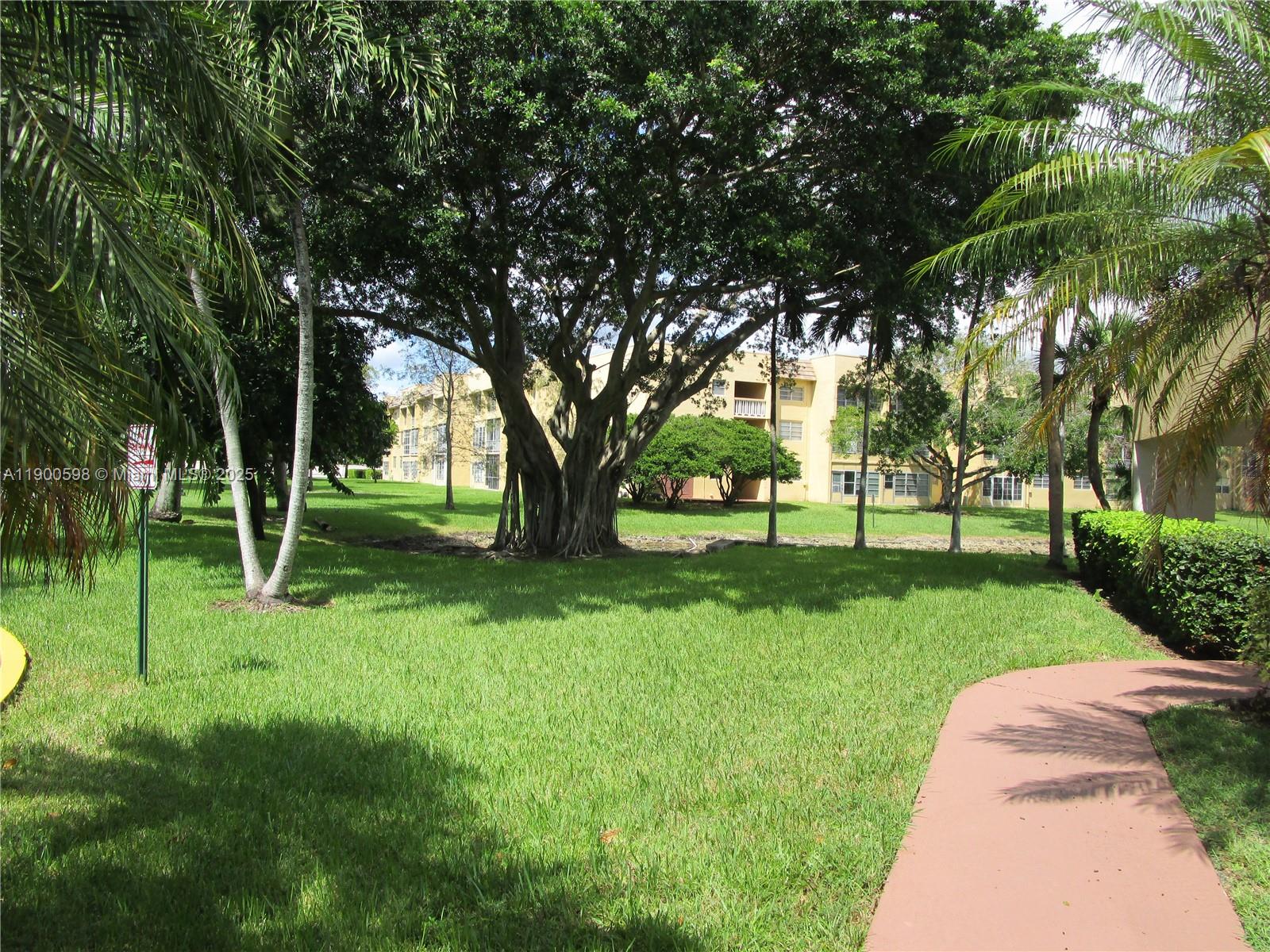 BERMUDA CLUB - Residential