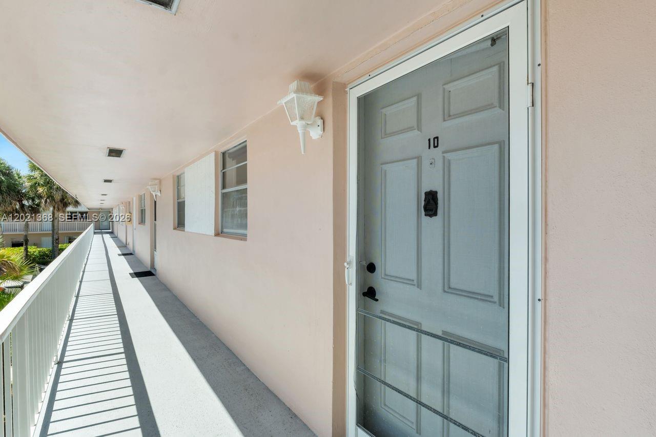 18081 SE Country Club Dr 1-10