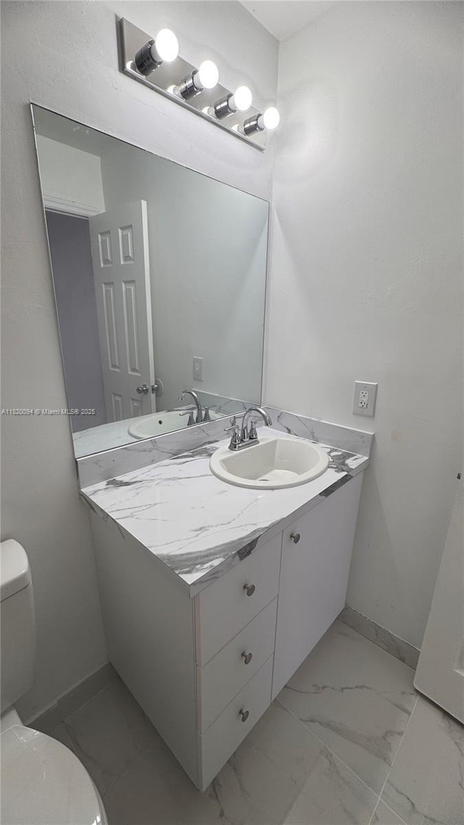 LESLIE ESTATES SEC FIVE - Residential Lease