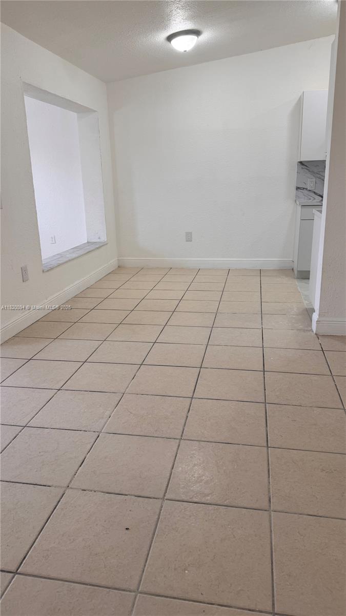 LESLIE ESTATES SEC FIVE - Residential Lease