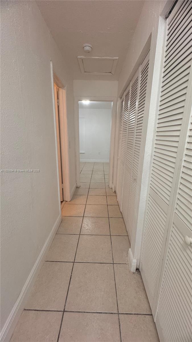 LESLIE ESTATES SEC FIVE - Residential Lease