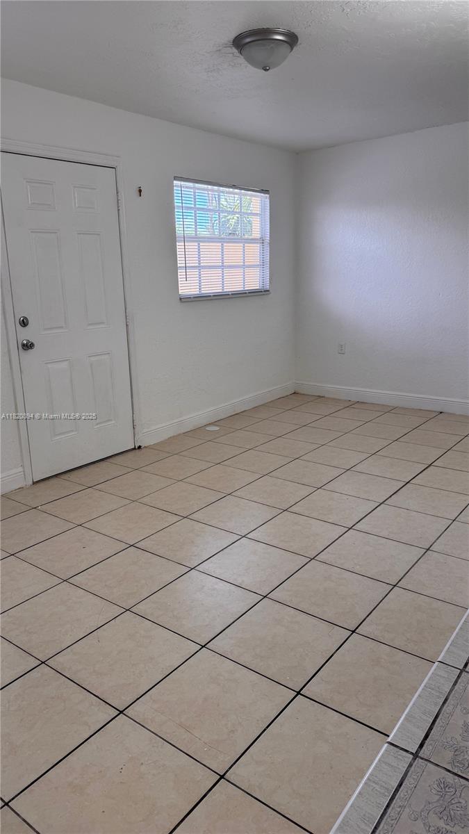 LESLIE ESTATES SEC FIVE - Residential Lease