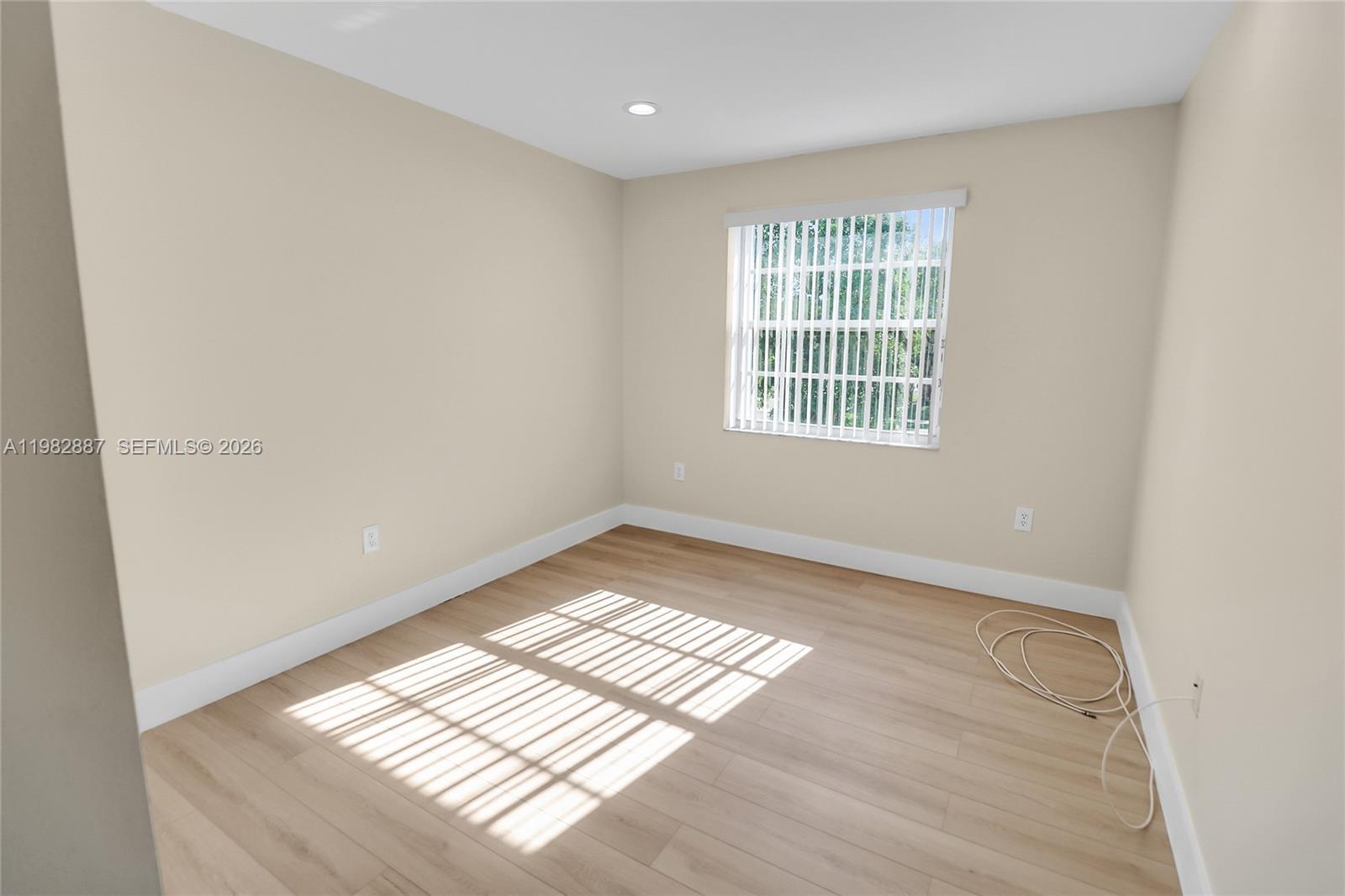 SAWGRASS PLANTATION - Residential