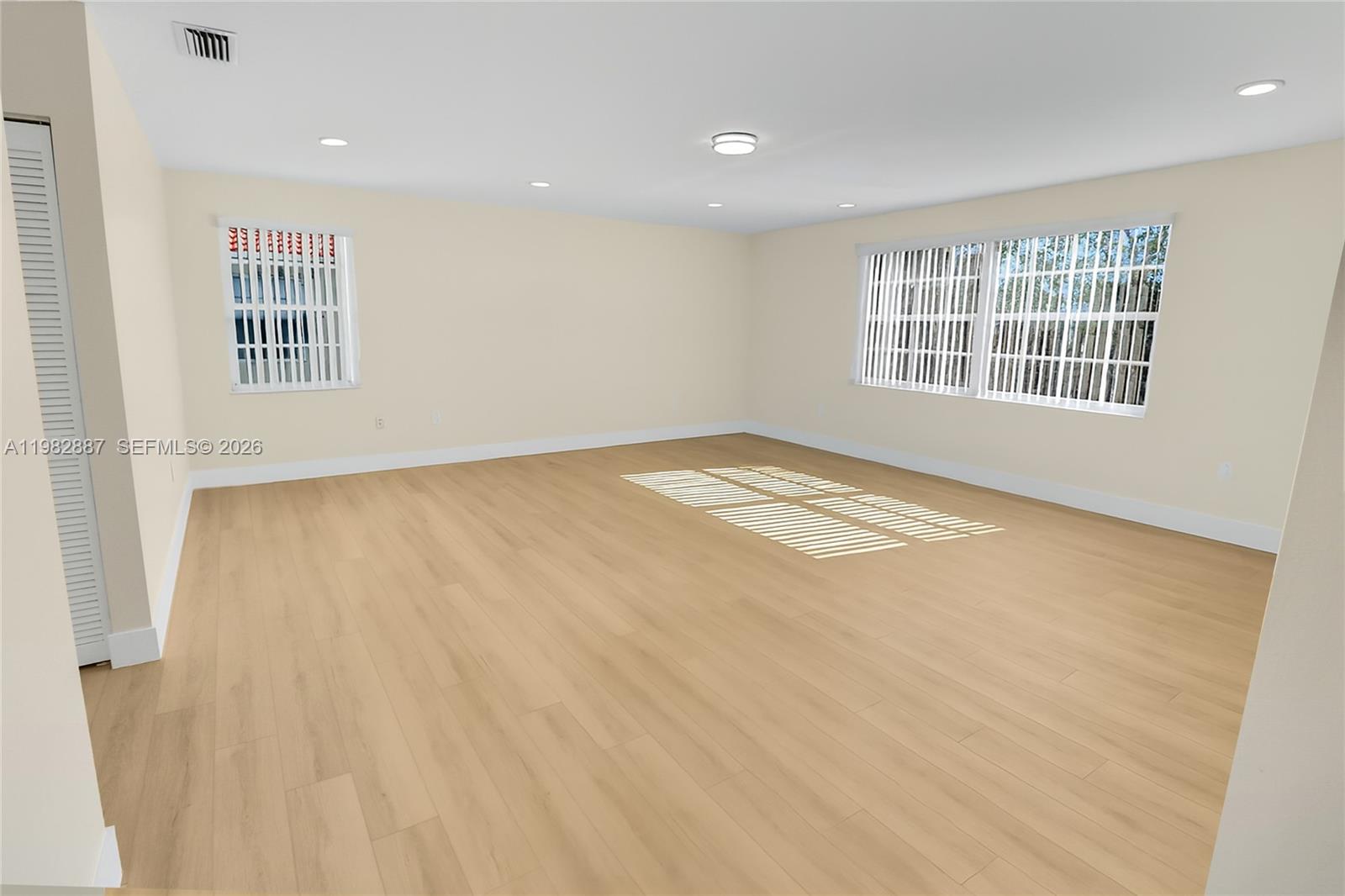 SAWGRASS PLANTATION - Residential