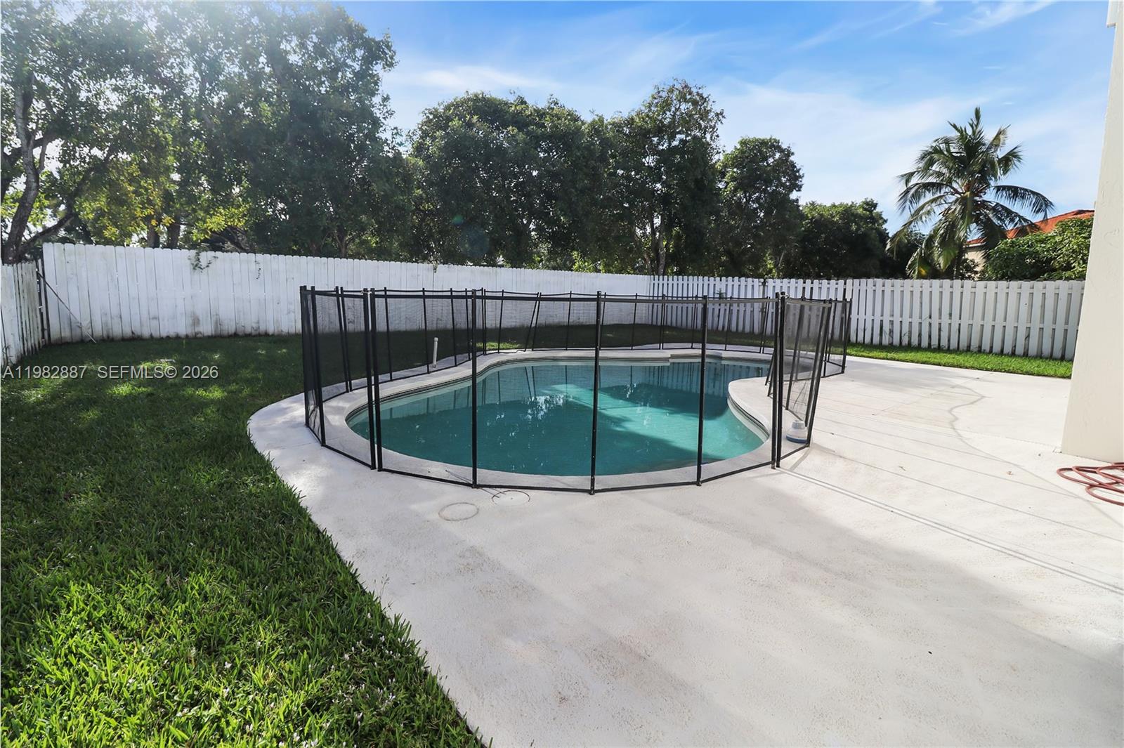 SAWGRASS PLANTATION - Residential