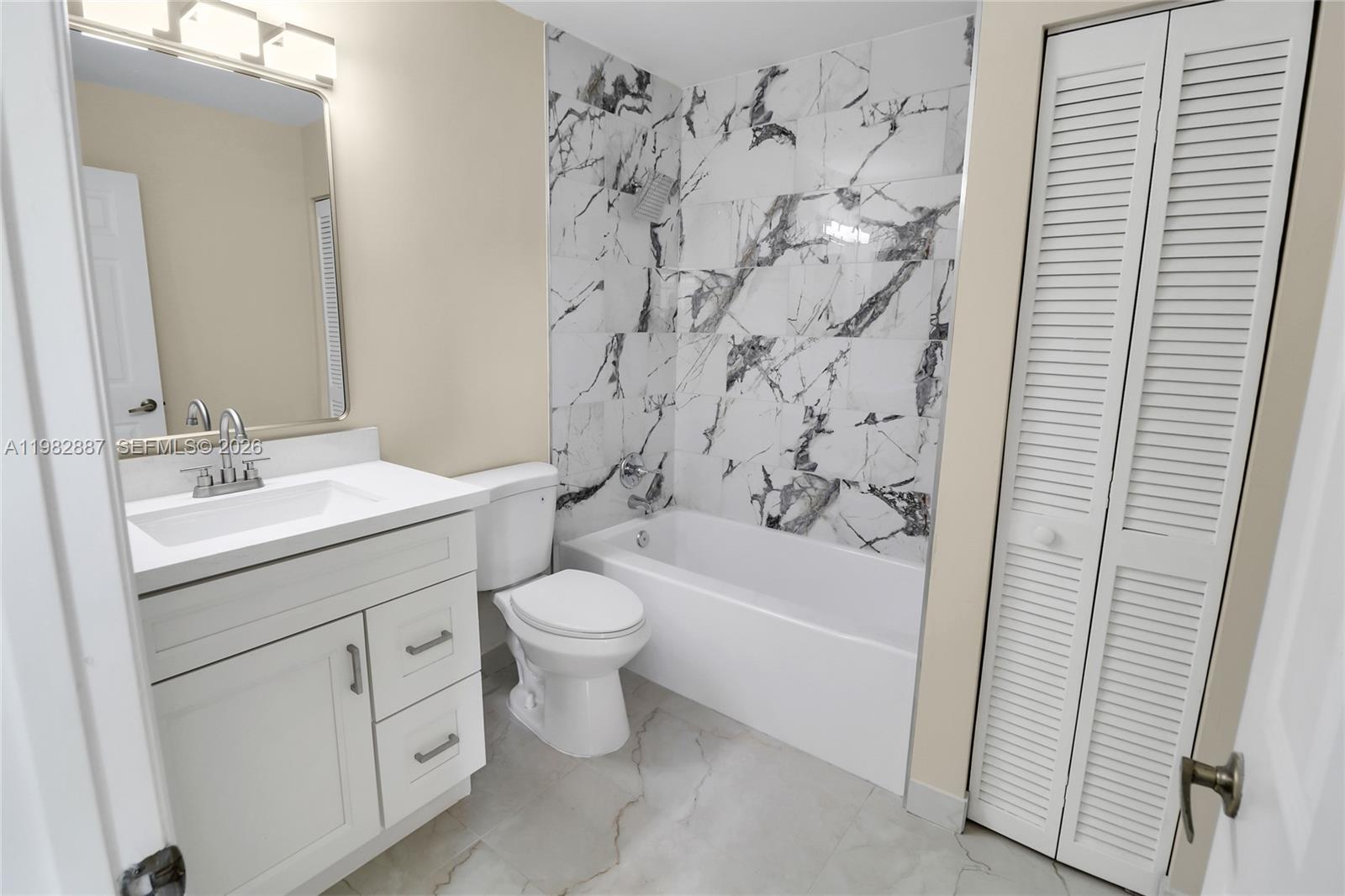 SAWGRASS PLANTATION - Residential