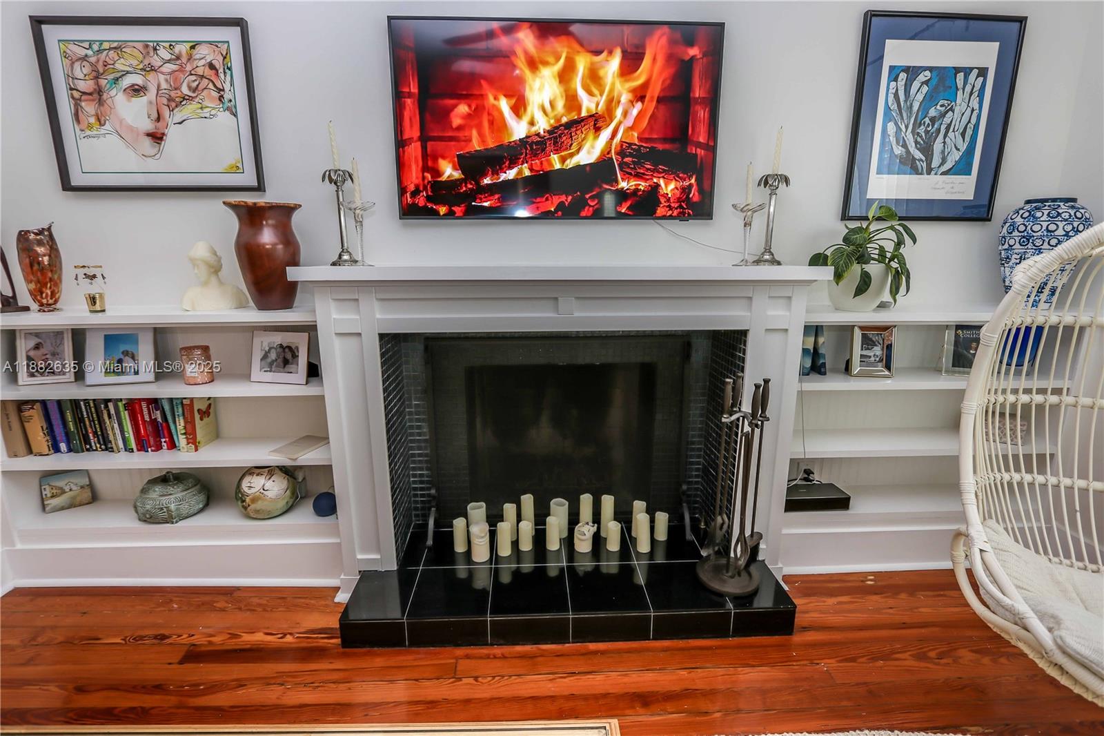 HOLLYWOOD - Residential Lease