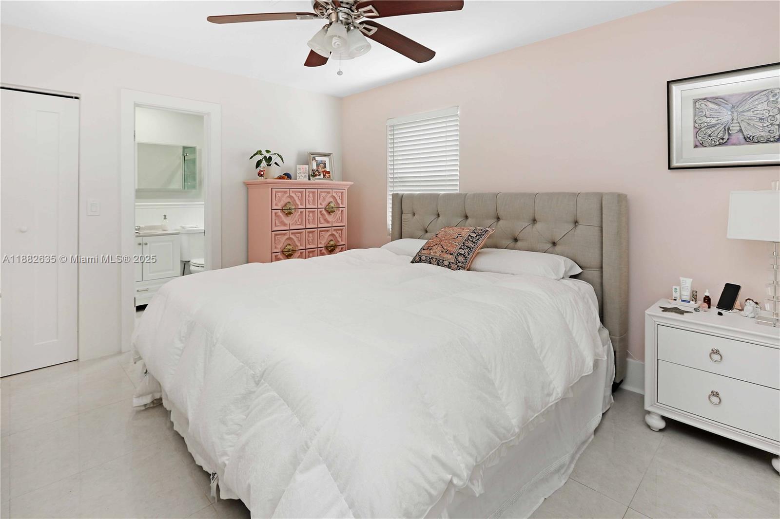 HOLLYWOOD - Residential Lease