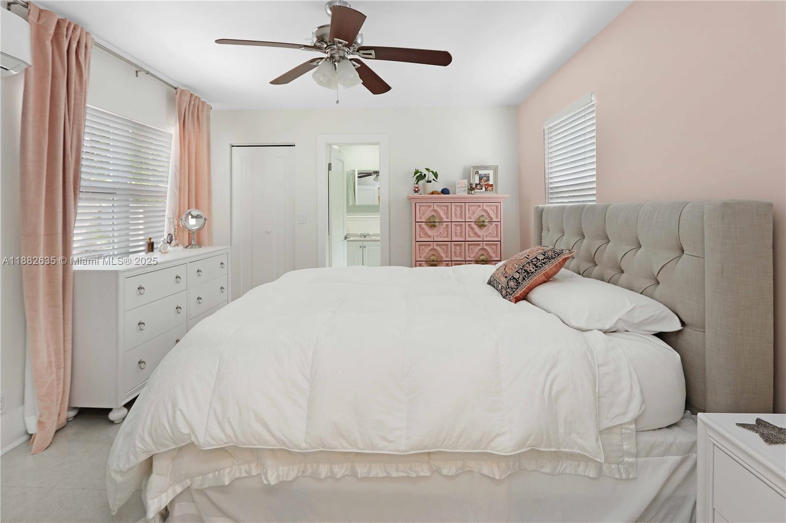 HOLLYWOOD - Residential Lease