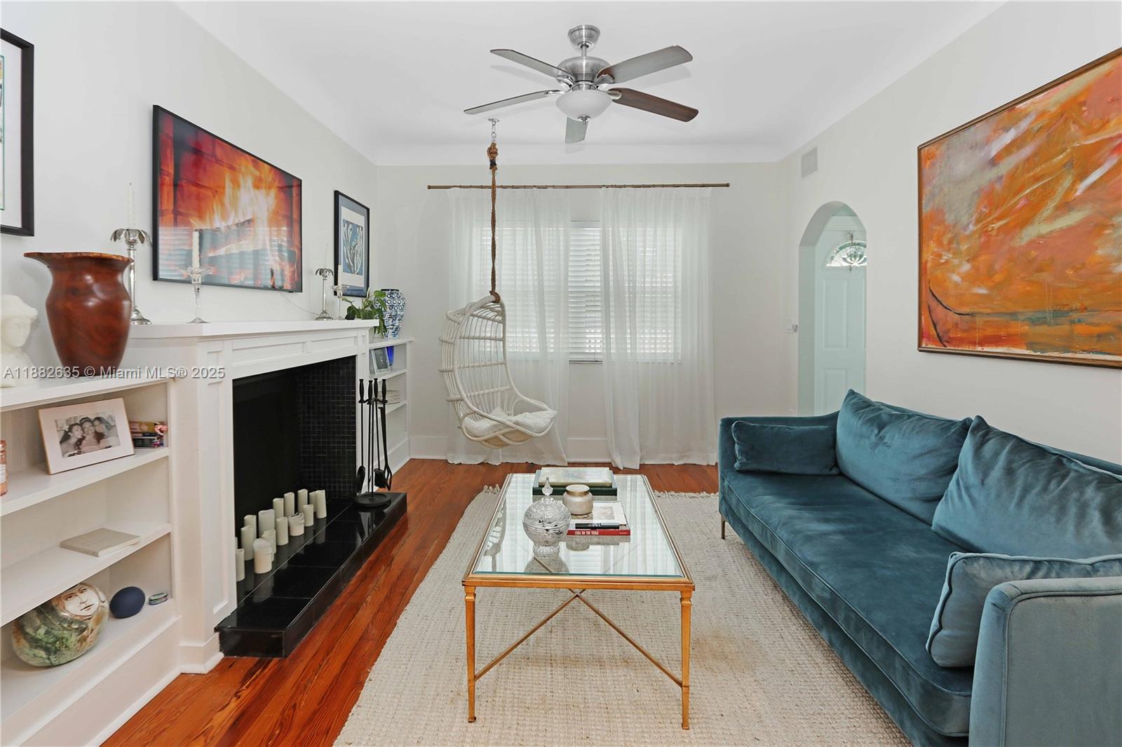 HOLLYWOOD - Residential Lease