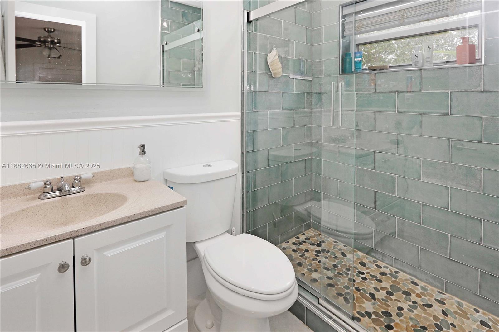 HOLLYWOOD - Residential Lease